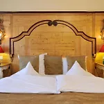 Romantik Alpenhotel Waxenstein Hotel 4*