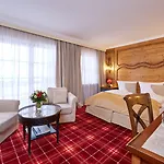 Romantik Alpenhotel Waxenstein Hotel