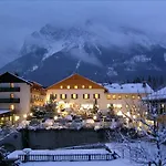 Romantik Alpenhotel Waxenstein Hotel 4*