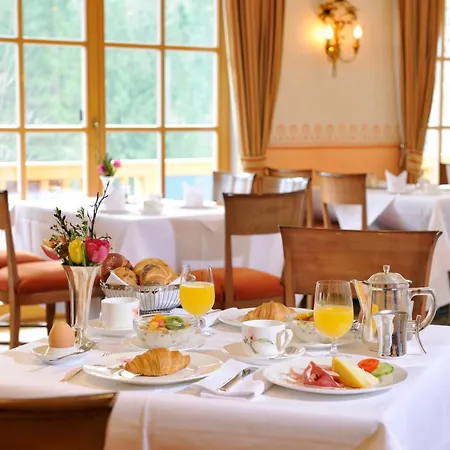 Romantik Alpenhotel Waxenstein 4* Grainau