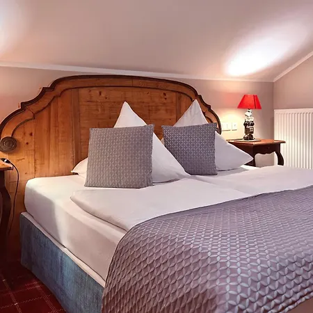 Romantik Alpenhotel Waxenstein 4*