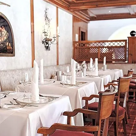 Romantik Alpenhotel Waxenstein 4*