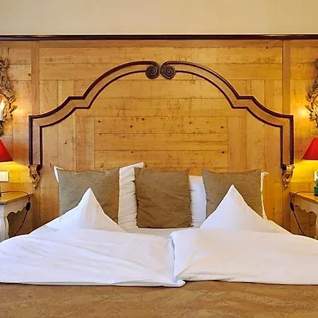 Romantik Alpenhotel Waxenstein Hotel