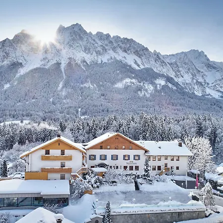 Romantik Alpenhotel Waxenstein 4*