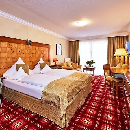 Romantik Alpenhotel Waxenstein Hotel 4*