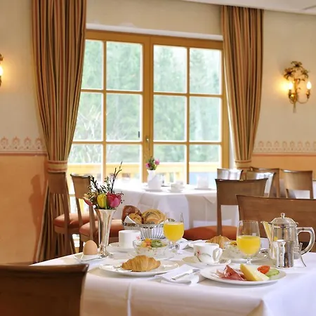 Romantik Alpenhotel Waxenstein 4*