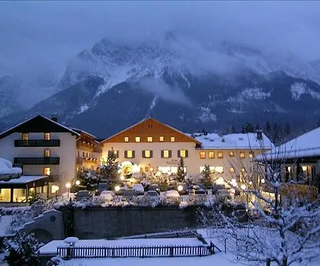 Romantik Alpenhotel Waxenstein Hotel 4*
