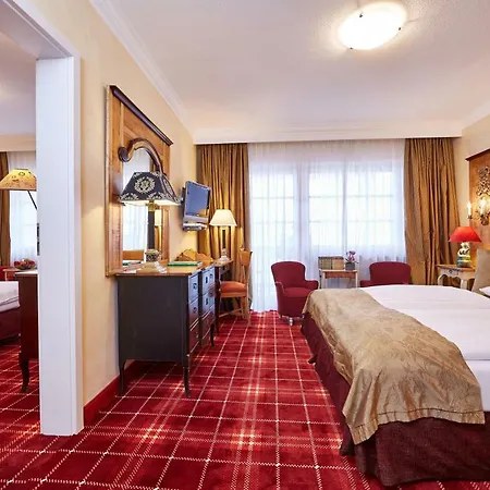 Hotel Romantik Alpenhotel Waxenstein 4*