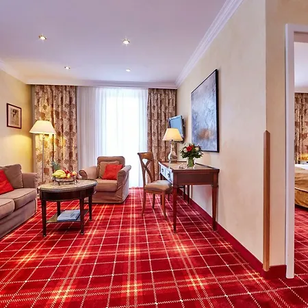 Hotel Romantik Alpenhotel Waxenstein 4*
