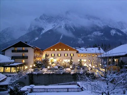 Romantik Alpenhotel Waxenstein Hotel 4*