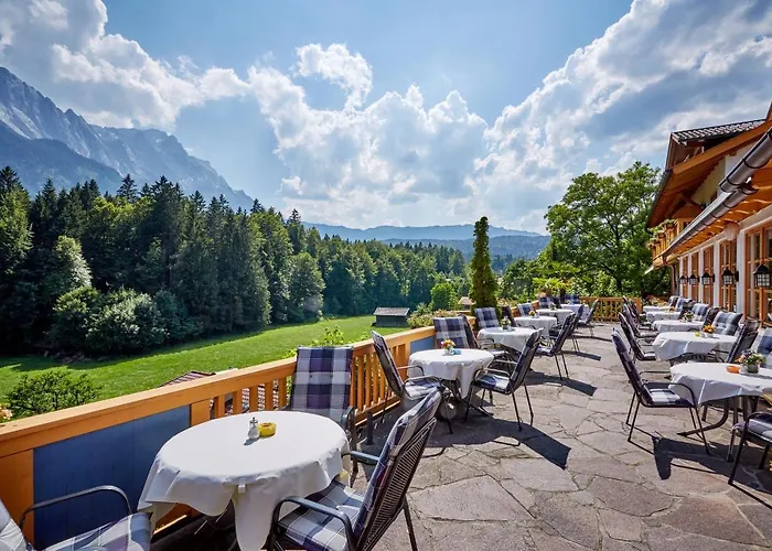 Romantik Alpenhotel Waxenstein 4* Grainau